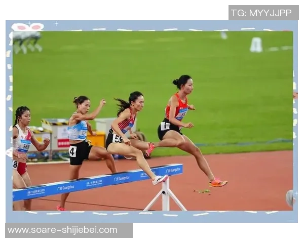 滇中玫瑰凛然开放！罗霞十五运女子3000米障碍赛全程领跑强势夺冠